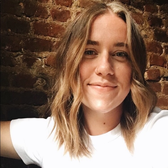 Meet your Posher, Katie - Picture 1 of 1